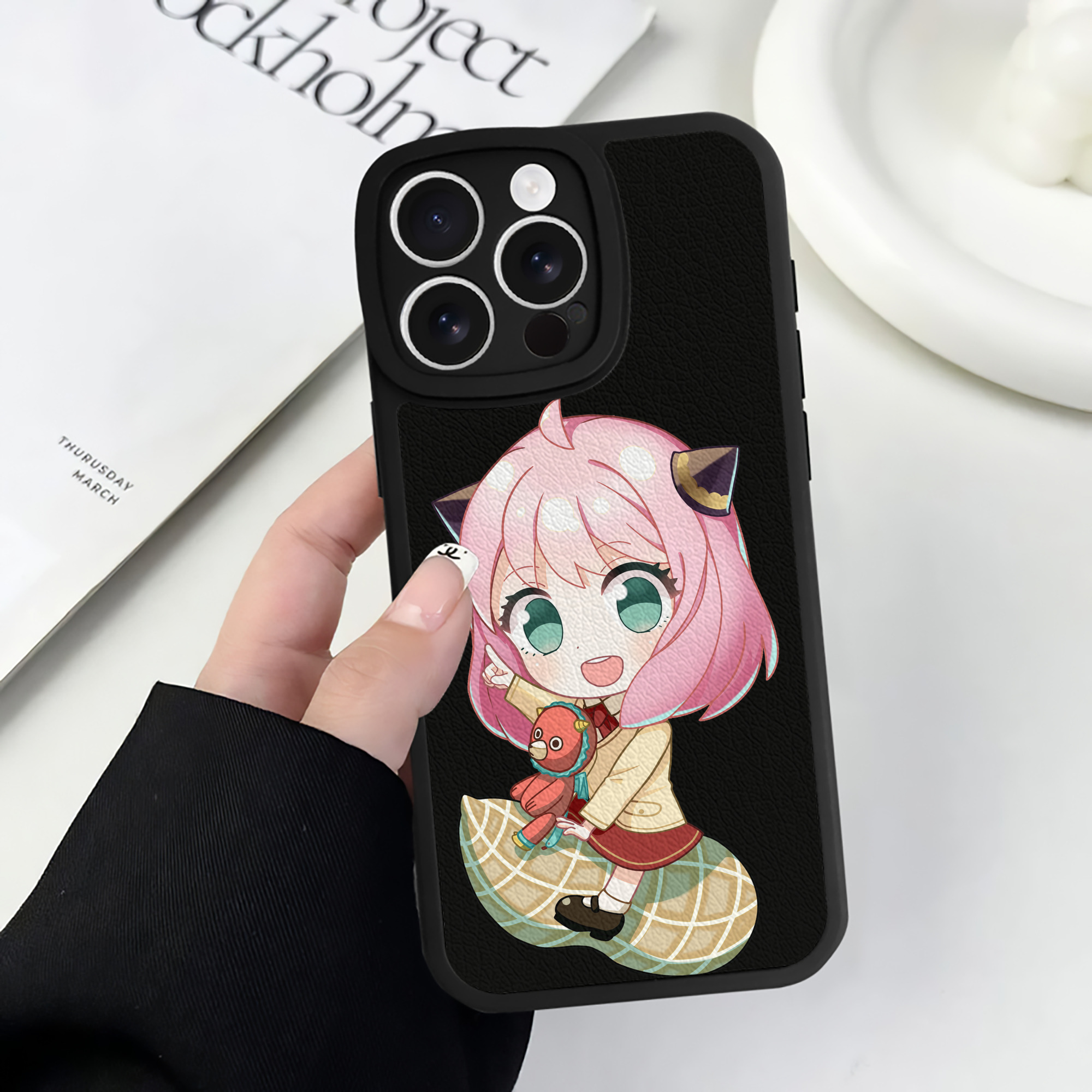 （画像用） SPY×FAMILY间谍家家酒 【iPhone 16シリーズ対応】シリコンスマホケース（レザー調） 材質：シリコン
